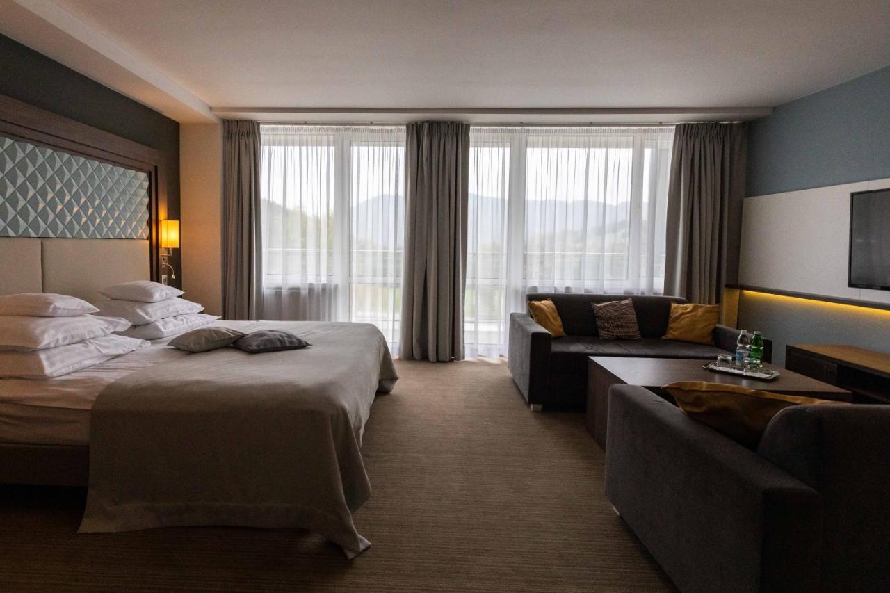 Hotel Perla Poludnia Rytro Bagian luar foto