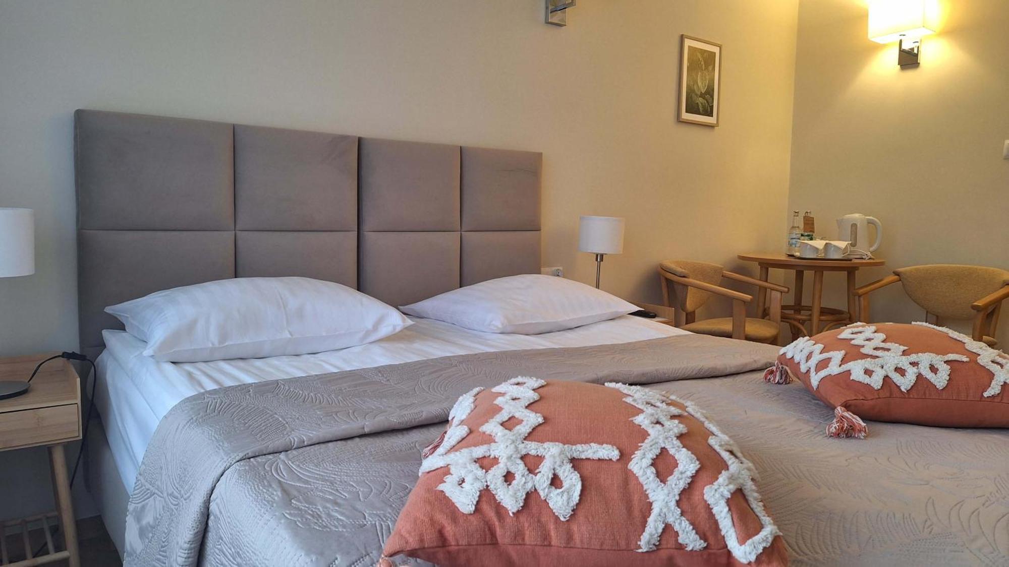 Hotel Perla Poludnia Rytro Bagian luar foto