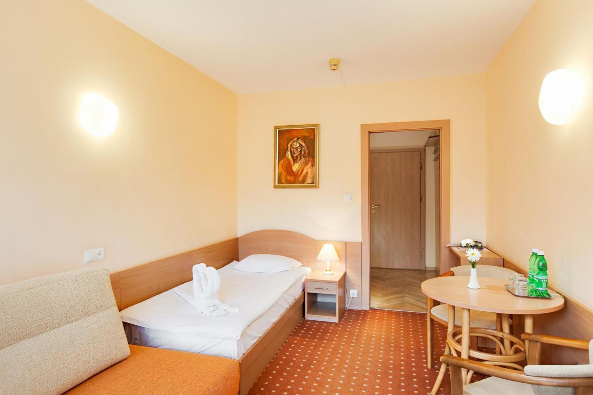 Hotel Perla Poludnia Rytro Bagian luar foto